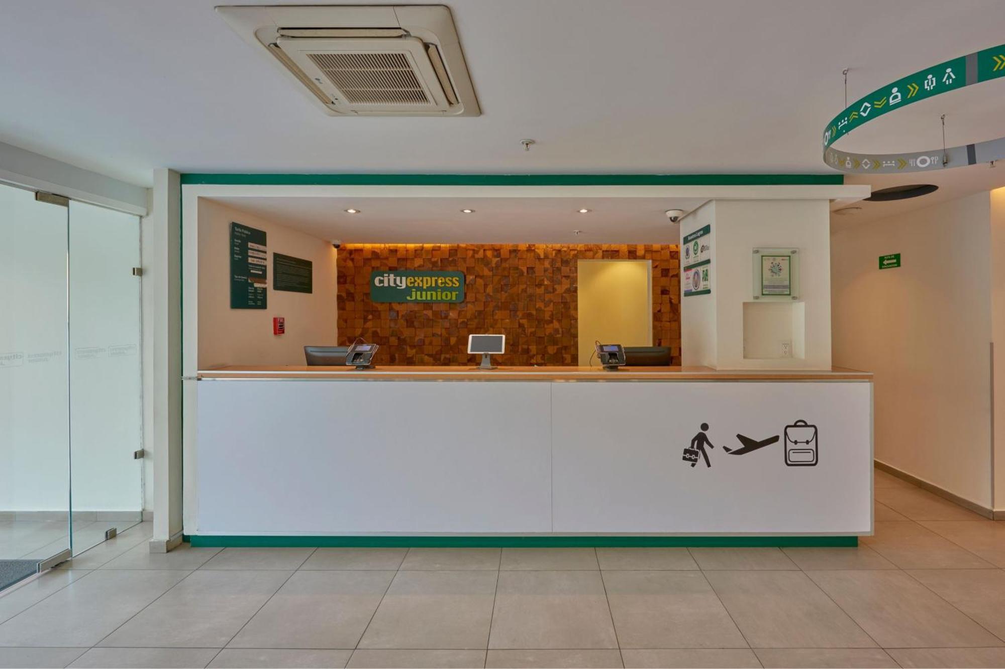 City Express Junior By Marriott Puebla Finsa Exterior foto